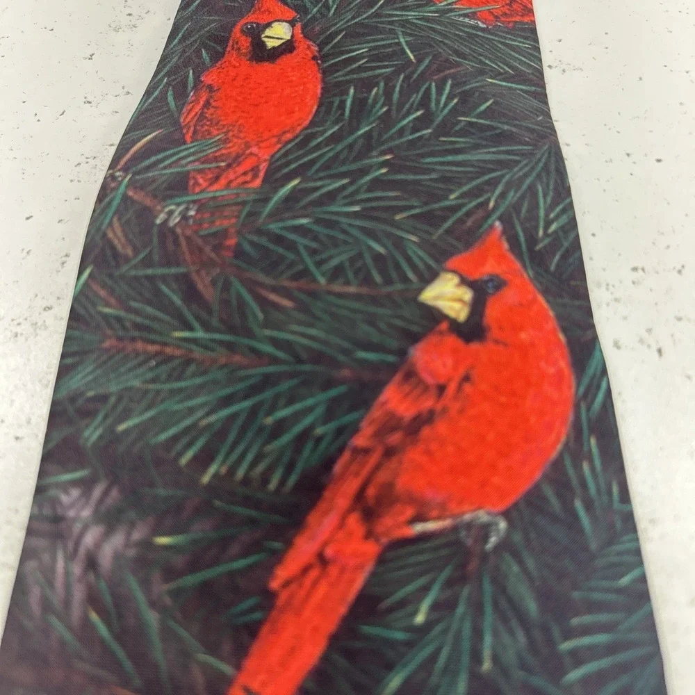 Un-Tied Inc Vintage‎ Cardinal Bird Pine Needle Novelty Necktie Tie